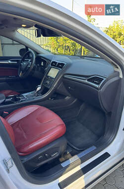 Седан Ford Fusion 2014 в 