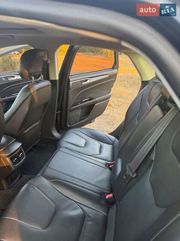 Седан Ford Fusion 2013 в Кропивницькому