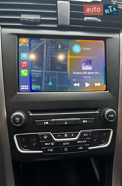Седан Ford Fusion 2017 в 