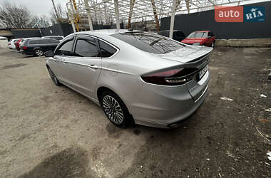 Седан Ford Fusion 2017 в 
