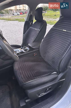 Седан Ford Fusion 2013 в 