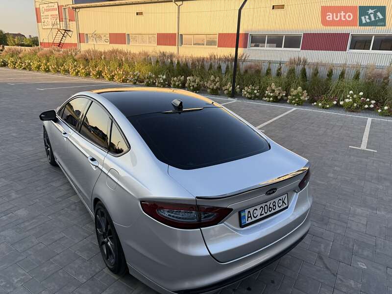 Седан Ford Fusion 2012 в Луцьку