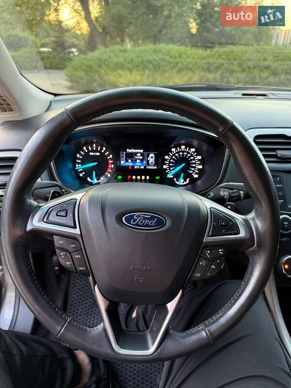 Седан Ford Fusion 2014 в Павлограде