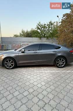 Седан Ford Fusion 2014 в 