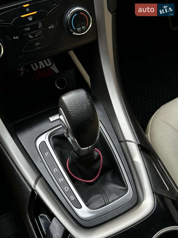 Седан Ford Fusion 2015 в Львове