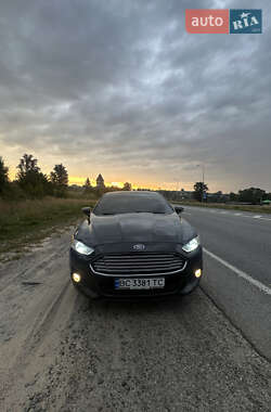 Седан Ford Fusion 2014 в Львові