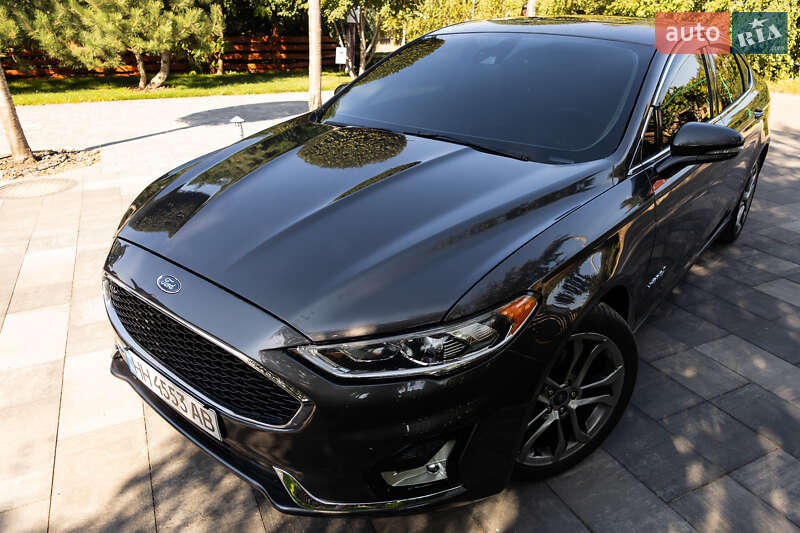 Седан Ford Fusion 2019 в Одессе