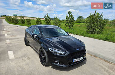 Седан Ford Fusion 2016 в Рівному