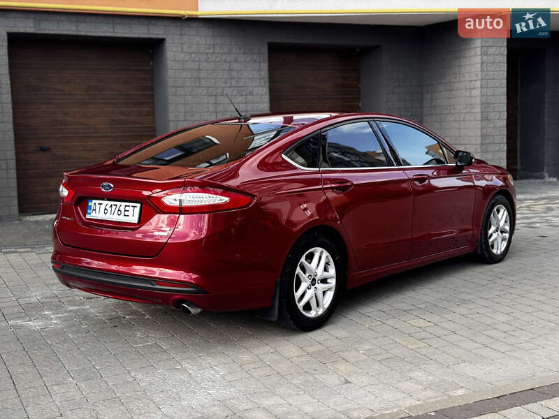 Седан Ford Fusion 2015 в Ивано-Франковске