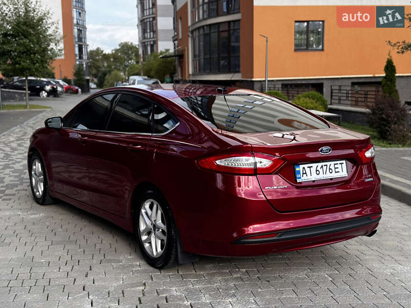 Седан Ford Fusion 2015 в Ивано-Франковске