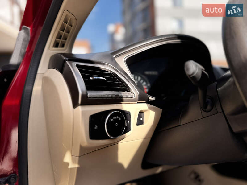 Седан Ford Fusion 2015 в Ивано-Франковске