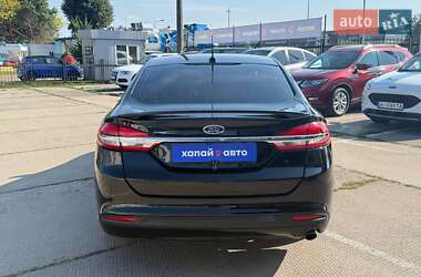 Седан Ford Fusion 2018 в 