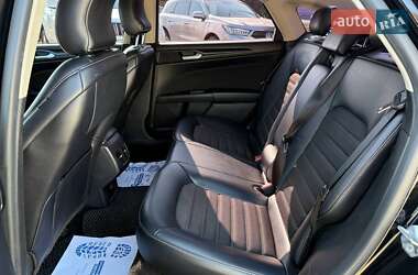Седан Ford Fusion 2018 в 