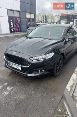 Седан Ford Fusion 2014 в 