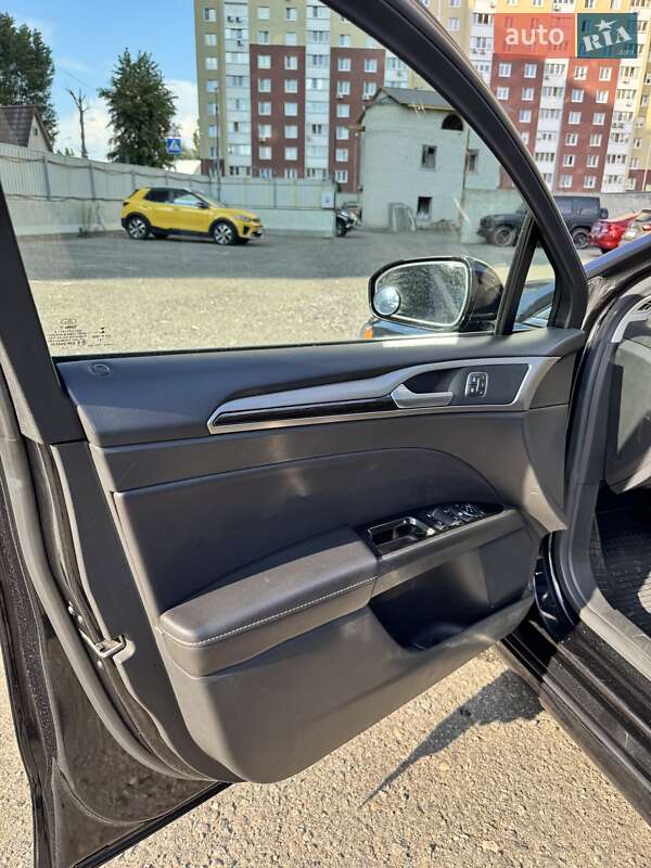 Седан Ford Fusion 2013 в Киеве