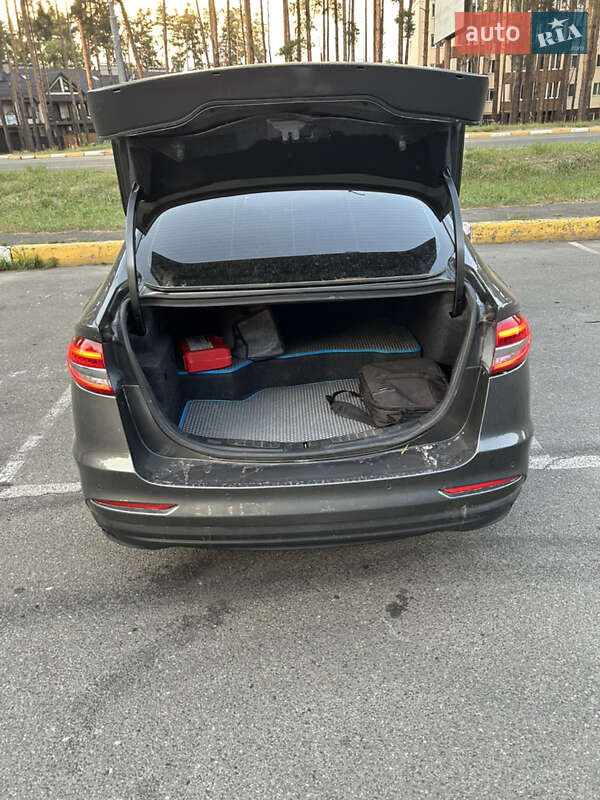 Седан Ford Fusion 2018 в Ирпене