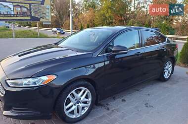 Седан Ford Fusion 2014 в 