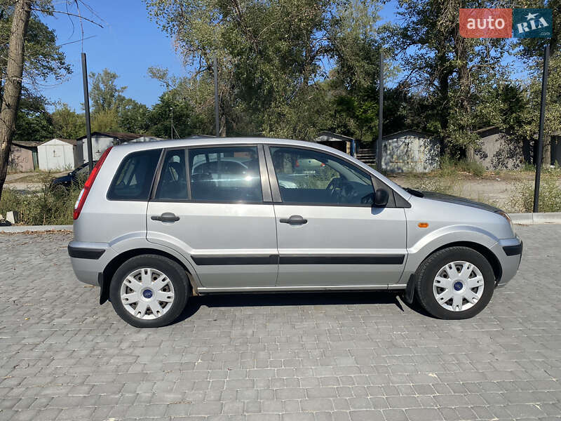 Хэтчбек Ford Fusion 2007 в Запорожье