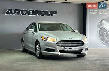 Седан Ford Fusion 2014 в Одесі