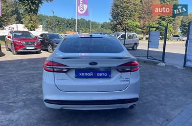 Седан Ford Fusion 2017 в 