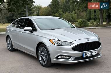 Седан Ford Fusion 2017 в 