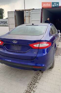 Седан Ford Fusion 2016 в 
