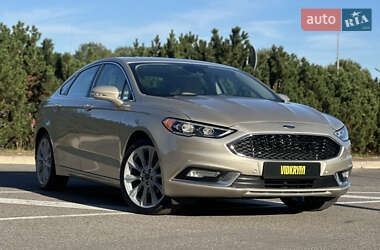 Седан Ford Fusion 2016 в 