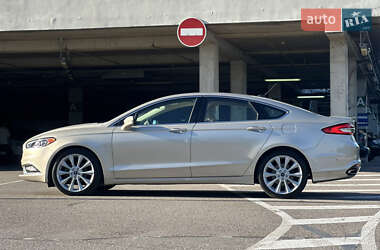 Седан Ford Fusion 2016 в 