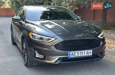 Седан Ford Fusion 2019 в Дніпрі