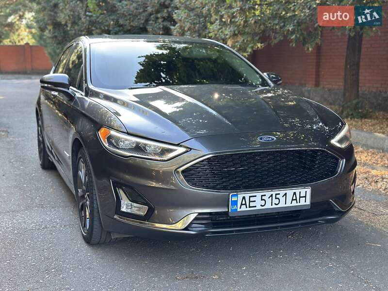 Ford Fusion 2019