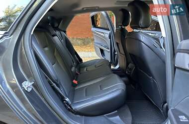 Седан Ford Fusion 2019 в 