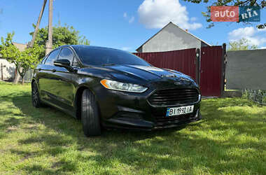 Седан Ford Fusion 2013 в 