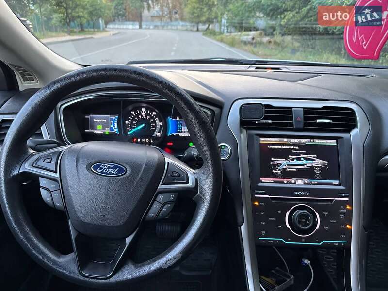 Седан Ford Fusion 2017 в Киеве фото 14 Седан Ford Fusion 2017 в Киеве