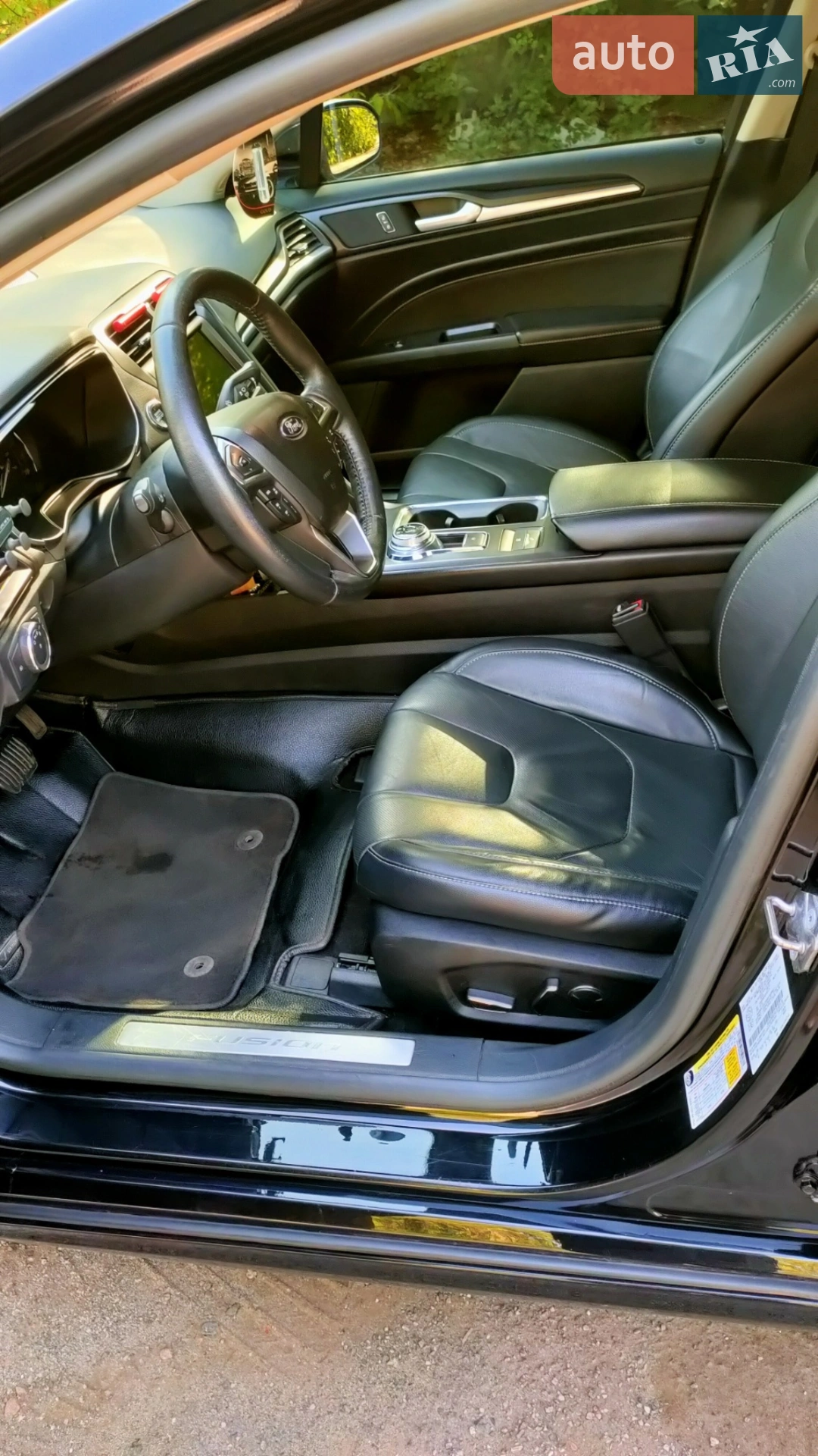 2020 Ford Fusion - мініатюра 25