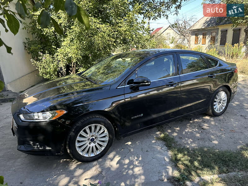 Седан Ford Fusion 2014 в Днепре