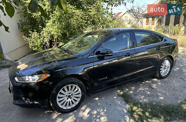 Седан Ford Fusion 2014 в 