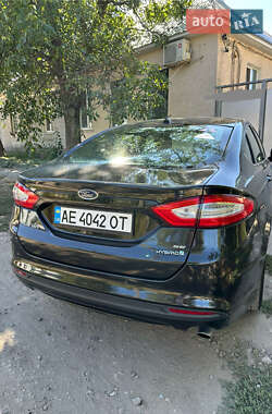 Седан Ford Fusion 2014 в 
