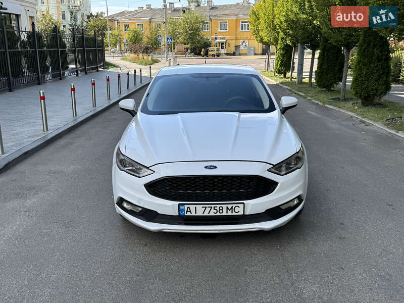 Седан Ford Fusion 2016 в Киеве