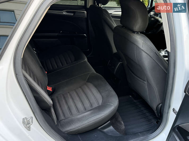 Седан Ford Fusion 2016 в Киеве
