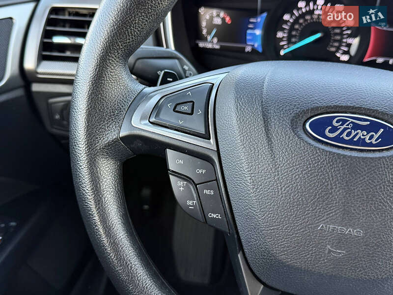 Седан Ford Fusion 2016 в Киеве фото 4 Седан Ford Fusion 2016 в Киеве