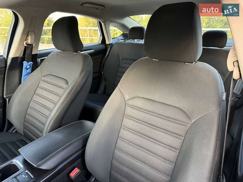 Седан Ford Fusion 2016 в Киеве фото 29 Седан Ford Fusion 2016 в Киеве