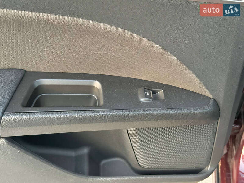 Седан Ford Fusion 2016 в Киеве фото 37 Седан Ford Fusion 2016 в Киеве