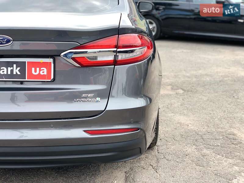 Седан Ford Fusion 2018 в Виннице
