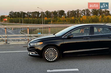 Седан Ford Fusion 2017 в 