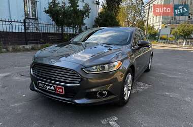 Ford Fusion 2014