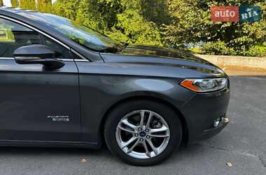 Седан Ford Fusion 2014 в 