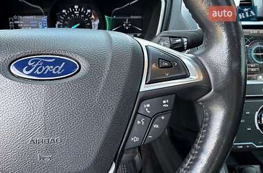 Седан Ford Fusion 2014 в 