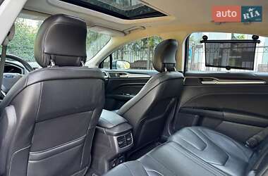 Седан Ford Fusion 2014 в 