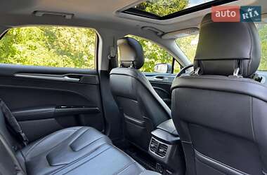 Седан Ford Fusion 2014 в 