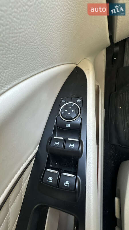Седан Ford Fusion 2017 в Черкасах